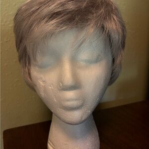 Stylish Gray Wig for Women